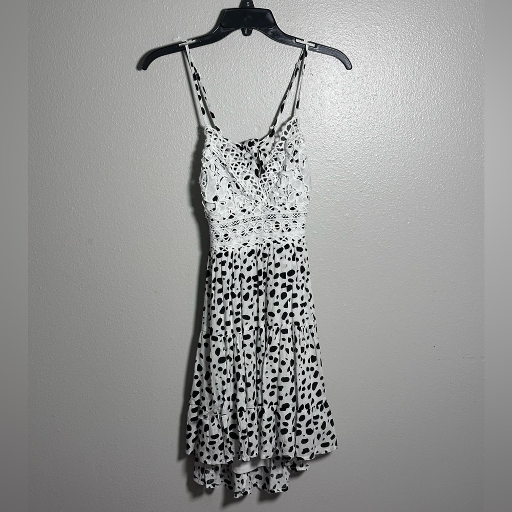 HYFVE Women Black/White Backless Dress Size‎ S